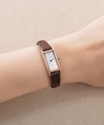 Kii（キー）の「Kii: キー エコ・ドライブ スクウェア ストラップ（アナログ腕時計）」