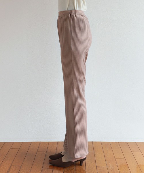 andme(アンドミー)の「カットリブニットソーフレアパンツ(その他パンツ・レディース・ブラック/オフホワイト/グレー系その他/ベージュ/ブルー系その他/グリーン/ライトブラウン/チャコールグレー/ブラウン・M/L)」の20枚目の写真