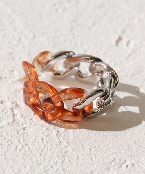 florist（フローリスト）の「マーブル×メタルのハーフチェーンリング（リング・レディース・シルバー系その他5/その他9/ゴールド系その他5/シルバー系その他3/ゴールド系その他3/シルバー系その他/ゴールド系その他2/ゴールド系その他7/ゴールド系その他6/シルバー系その他7/シルバー系その他6/ゴールド系その他4/シルバー系その他2/ゴールド系その他/シルバー系その他4/その他8・FREE）」の5枚目の写真