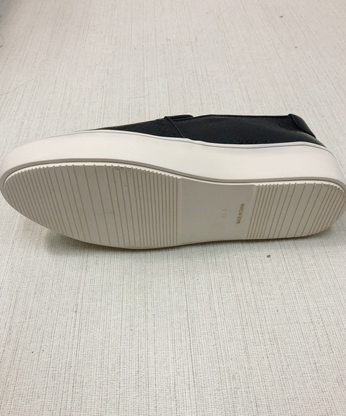 EVOL（イーボル）の「型押しパイソンスリッポン（スリッポン・レディース・ブラック・S/M/L）」の4枚目の写真