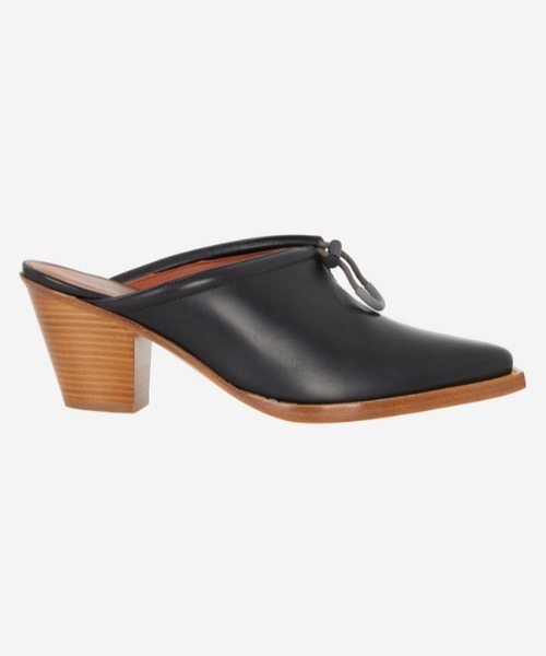 Maison Kitsune（メゾンキツネ）の「MICHEL VIVIEN SANTIAG MULE 