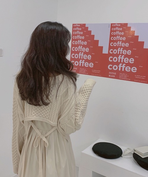 Girly Doll（ガーリードール）の「ケーブルニット・キャミワンピースセットアップ（ワンピース・レディース・ブラック/イエロー/グリーン/ベージュ・FREE）」の9枚目の写真