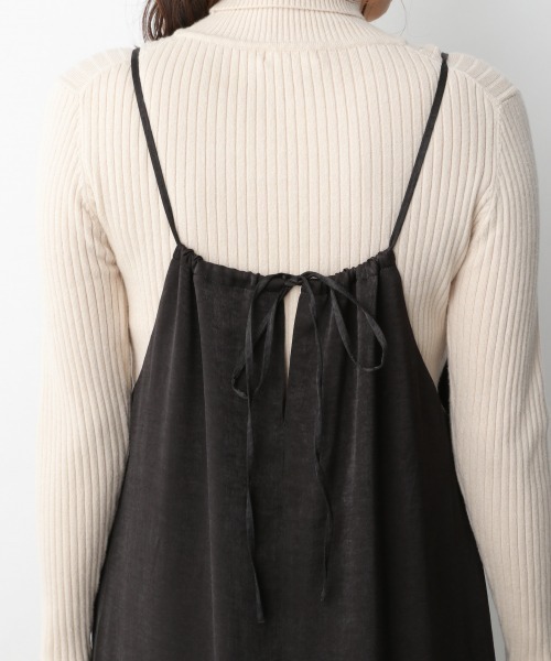 LEPSIM(レプシィム)の「ビンテージツヤキャミワンピース 916930(ワンピース・レディース・ブラック/カーキ/ブルー/グレイッシュベージュ・FREE)」の19枚目の写真