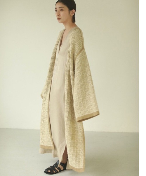 TODAYFUL（トゥデイフル）の「レザーサンダル（サンダル・レディース・ダークブラウン/ブラック・37inch/36inch/38inch）」の4枚目の写真