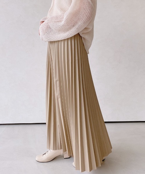 VANNIE U（ヴァニーユー）の「レザープリーツスカート（スカート・レディース・ナチュラル/ベージュ・FREE）」の13枚目の写真