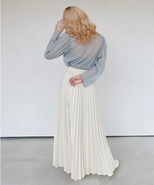 VANNIE U（ヴァニーユー）の「レザープリーツスカート（スカート・レディース・ナチュラル/ベージュ・FREE）」の4枚目の写真