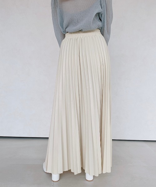 VANNIE U（ヴァニーユー）の「レザープリーツスカート（スカート・レディース・ナチュラル/ベージュ・FREE）」の6枚目の写真