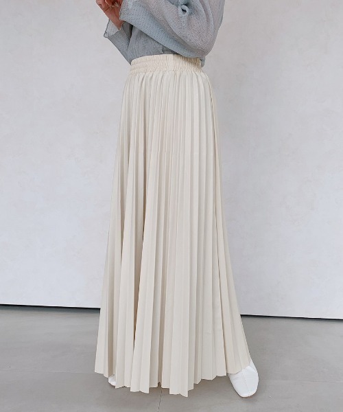 VANNIE U（ヴァニーユー）の「レザープリーツスカート（スカート・レディース・ナチュラル/ベージュ・FREE）」の7枚目の写真