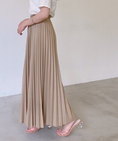 VANNIE U（ヴァニーユー）の「レザープリーツスカート（スカート・レディース・ナチュラル/ベージュ・FREE）」の18枚目の写真