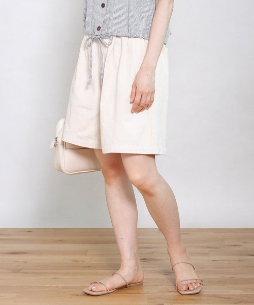 Crisp(クリスプ)の「ボタンベルトショートパンツ(その他パンツ・レディース・ネイビー/アイボリー・FREE)」の2枚目の写真