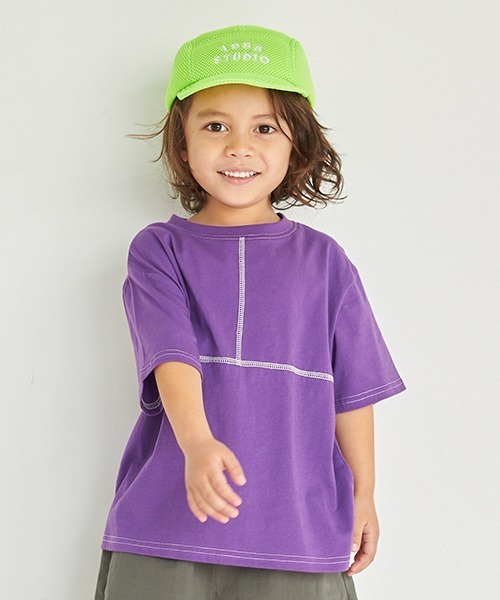 b・ROOM（ビールーム）の「バックロゴプリントビッグ半袖Tシャツ（Tシャツ/カットソー・キッズ・オフホワイト/オリーブ/モスグリーン/パープル・100cm/130cm/120cm/90cm/110cm）」の4枚目の写真