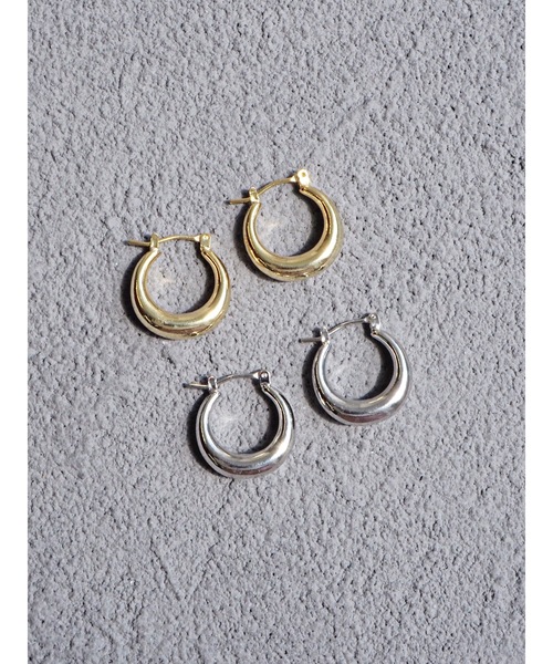 JUMELLE（ジュメロ）の「シンプルフープピアス（ピアス（両耳用）・レディース・シルバー/ゴールド・FREE）」の7枚目の写真
