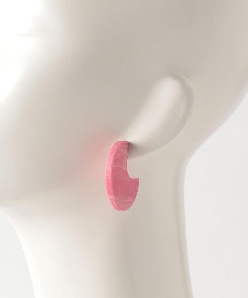 green label relaxing(グリーンレーベルリラクシング)の「CFC マーブル ストーン サークルカット ピアス(ピアス(両耳用)・レディース・オフホワイト/コバルトブルー/ライトピンク・FREE)」の6枚目の写真