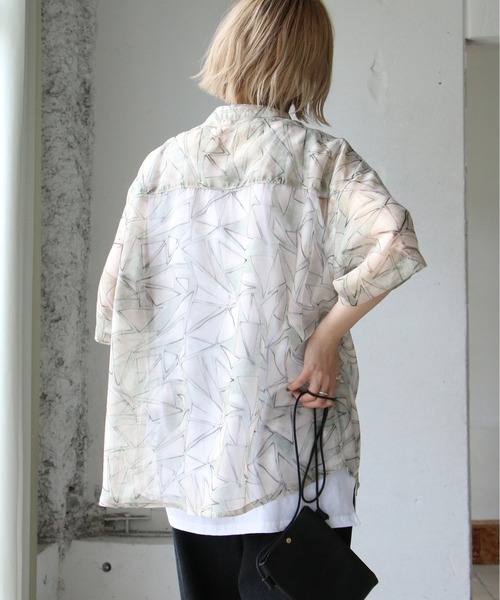 notch.（ノッチ）の「トライアングル柄シフォンシャツ（シャツ/ブラウス・レディース・グリーン/イエロー/チャコールグレー・M）」の8枚目の写真