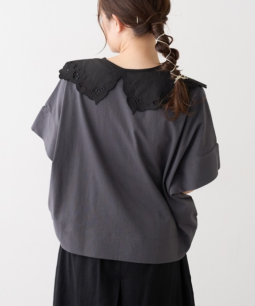 PUAL CE CIN（ピュアルセシン）の「カットワークレースつけ衿プルオーバー（Tシャツ/カットソー・レディース・オフホワイト/チャコールグレー/ナチュラル・FREE）」の6枚目の写真