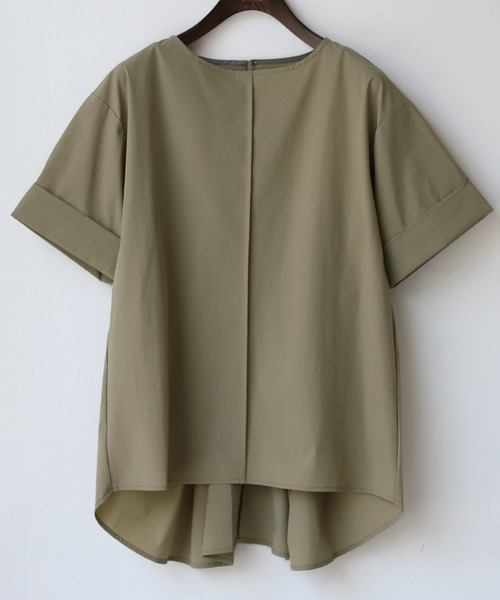 REAL CUBE（リアルキューブ）の「バックタックデザインブラウス（シャツ/ブラウス・レディース・ブラック/ブラウン/カーキ・FREE）」の5枚目の写真