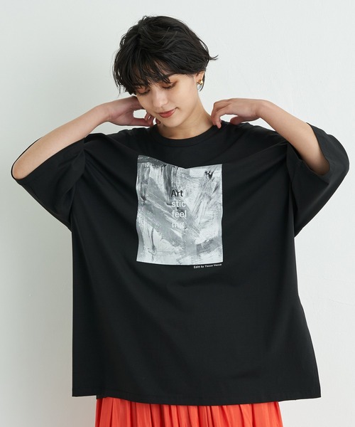 Editt by YECCA VECCA(エディットバイイェッカヴェッカ)の「グラフィティアートスリットBIG Tee *(Tシャツ/カットソー・レディース・オフホワイト/ブラック・FREE)」の1枚目の写真