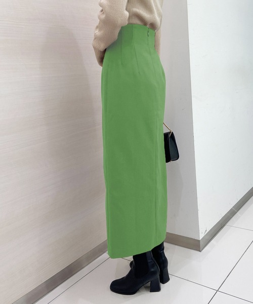 新品❤️CPG スリット入りグリーンスカート solleim（ソルレム）の「ハイウエストスリットナロースカート