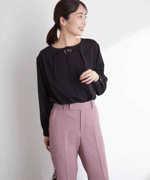 VIS(ビス)の「【洗濯可】2WAYで使える、襟配色ボウタイ取り外しブラウス(シャツ/ブラウス・レディース・ブラック/オフホワイト/サックスブルー・FREE)」の18枚目の写真