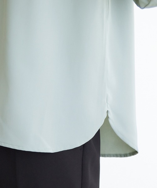 VIS(ビス)の「【洗濯可】2WAYで使える、襟配色ボウタイ取り外しブラウス(シャツ/ブラウス・レディース・ブラック/オフホワイト/サックスブルー・FREE)」の11枚目の写真
