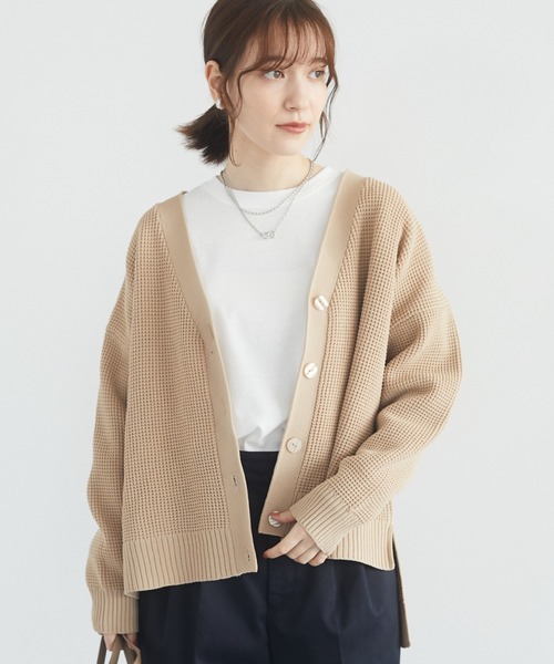 Green　Parks（グリーンパークス）の「かるい　ショート丈ニットカーデ＊（カーディガン/ボレロ・レディース・オフホワイト/ブラック/ブラウン/イエロー/ブルー・FREE）」の3枚目の写真