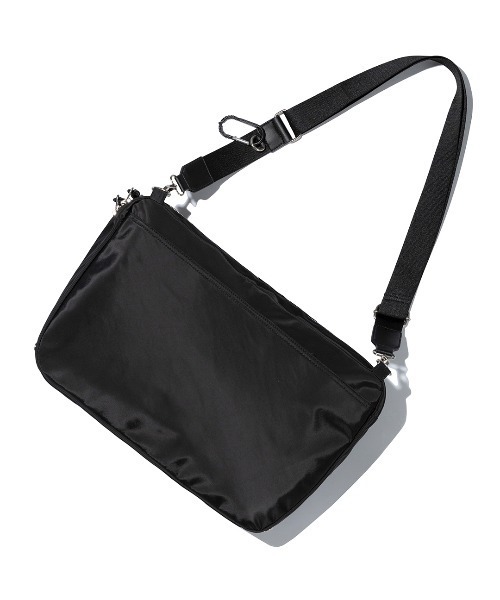 ROMANTIC CROWN（ロマンティッククラウン）の「【ROMANTIC CROWN】GLOSS MINIMAL CROSS BAG / ロマンティッククラウン グロス ミニマル クロス ショルダーバッグ（ショルダーバッグ・メンズ・ブラック・FREE）」の8枚目の写真