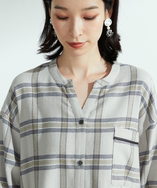 ONIGIRI(オニギリ)の「チェック柄 シャツワンピース(シャツワンピース・レディース・グレー/キャメル・LARGE/MEDIUM)」の19枚目の写真