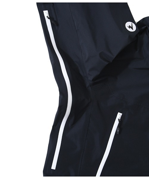 MARMOT（マーモット）の「Marmot / マーモット：別注 GORE-TEX 3L A Jacket：ONLYARK-0-1002[AST]（ナイロンジャケット・メンズ・ブラック・M/S/L）」の12枚目の写真