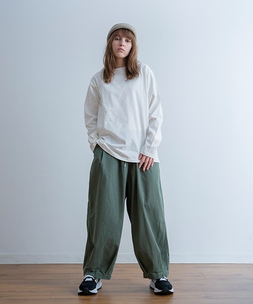 A.U.G. relaxing(オーグリラクシング)の「A.U.G. relaxing クルーネック ロンT (MADE IN JAPAN)(Tシャツ/カットソー・メンズ・ネイビー/ダークベージュ/チャコールグレー/ブラック/ホワイト・4/1/2/3)」の15枚目の写真