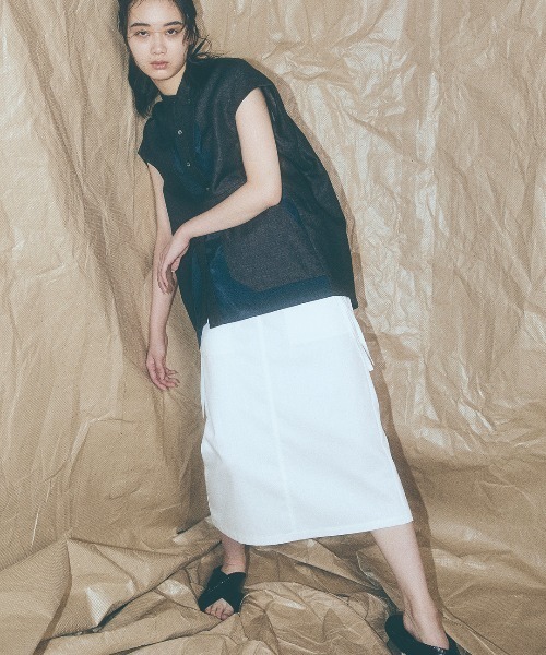 RURI.W(ルリ)の「【RURI.W】SPLICED SHIRT(シャツ/ブラウス・レディース・ベージュ/ネイビー・FREE)」の5枚目の写真