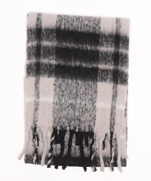 AVALON(U.Q)（アバロン）の「リサイクルポリエステルブークレチェックストール　REPREVE　リサイクルポリエステル使用（ストール/ショール・レディース・ブラック/ブルー/ライトグレー/ベージュ・FREE）」の2枚目の写真