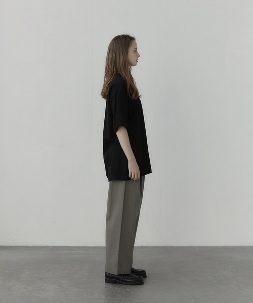 remer（リメール）の「loose box pleats chino wide PT/ルーズボックスプリーツチノパンツ（チノパンツ・メンズ・チャコールグレー/オフホワイト/オリーブ・SMALL/MEDIUM/LARGE）」の4枚目の写真