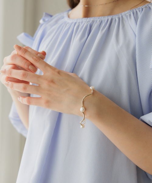 flower（フラワー）の「ウェーヴィーシーブレスレット（ブレスレット・レディース・ゴールド・FREE）」の15枚目の写真