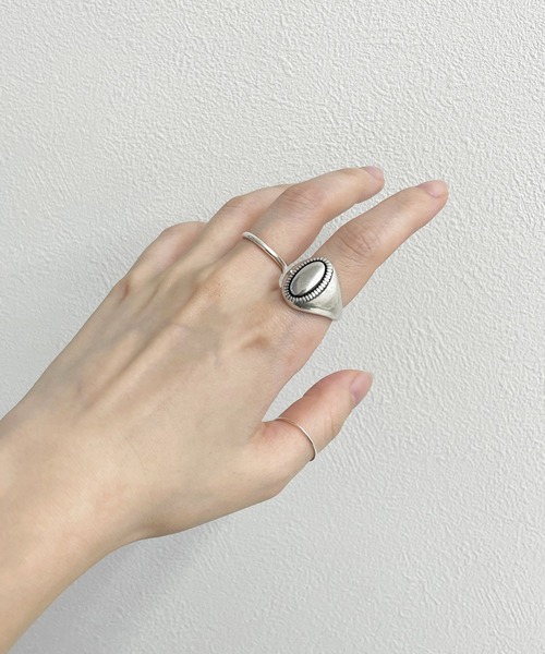 kutir（クティール）の「オーバルデザインリング（リング・レディース・シルバー・FREE）」の2枚目の写真