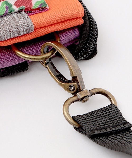 チチカカ(チチカカ)の「マルチプルショルダーポーチ 【シリーズ累計75,000個突破】(ショルダーバッグ・レディース・ブラック/パープル/グレー・FREE)」の14枚目の写真