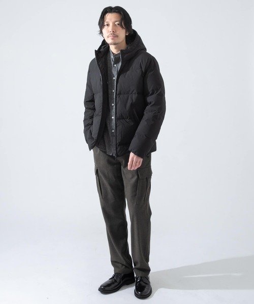 URBAN RESEARCH ROSSO MEN（アーバンリサーチロッソメン）の「『XLサイズあり』ファンクショナルフードダウン（ダウンジャケット/コート・メンズ・チャコールグレー/ブラック/カーキ・MEDIUM/LARGE/X-LARGE）」の22枚目の写真