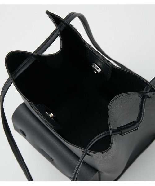 AZUL by moussy（アズールバイマウジー）の「SQUARE MINI TOTE BAG/スクエアミニトートバッグ（トートバッグ・レディース・ライトベージュ/ライトグリーン/ブラック・FREE）」の5枚目の写真