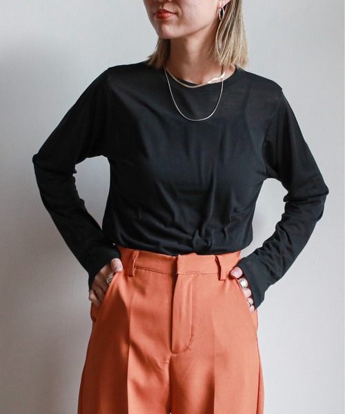 feepur（フェピュール）の「クルーネックシアートップス（Tシャツ/カットソー・レディース・ブラック/ベージュ/オフホワイト/ミント・MEDIUM）」の3枚目の写真