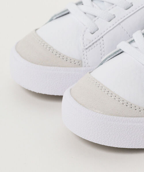 NIKE(ナイキ)の「NIKE / ブレーザー LOW '77 22(16.5~22cm)(スニーカー・キッズ・ホワイト・22/20/18/17/19/21/18.5/19.5/21.5)」の2枚目の写真