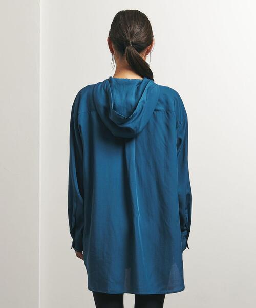 SAYAKADAVIS（サヤカディヴィス）の「＜SAYAKA DAVIS for TO UNITED ARROWS＞ HOOD SHIRT/シャツ（シャツ/ブラウス・レディース・オリーブ/ロイヤルブルー・FREE）」の5枚目の写真