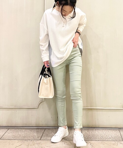 SHOO・LA・RUE(シューラルー)の「◆【SS-LL】ウルトラスリムスキニーパンツ(その他パンツ・レディース・ベージュ/ブラック/ライトグリーン/ライトグレー・05/03/04/10/01/02)」の18枚目の写真