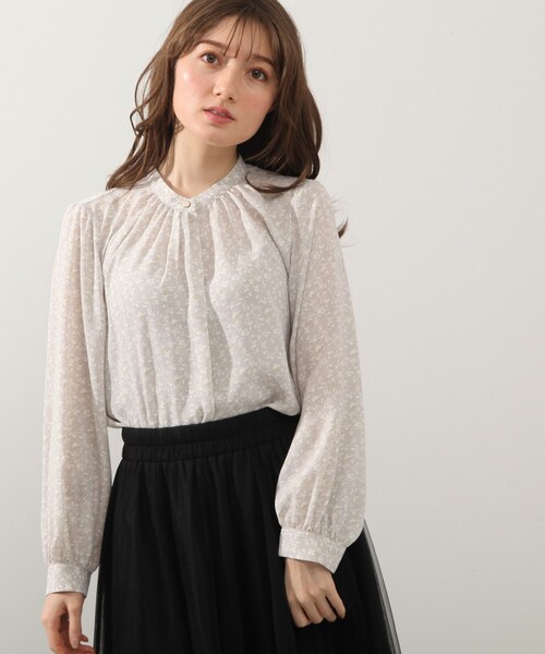 DRESKIP（ドレスキップ）の「◆衿タックギャザ－ブラウス（シャツ/ブラウス・レディース・ベージュ系その他3/ブラック系/グレー系/ライトイエロー系1・02/03/04）」の3枚目の写真