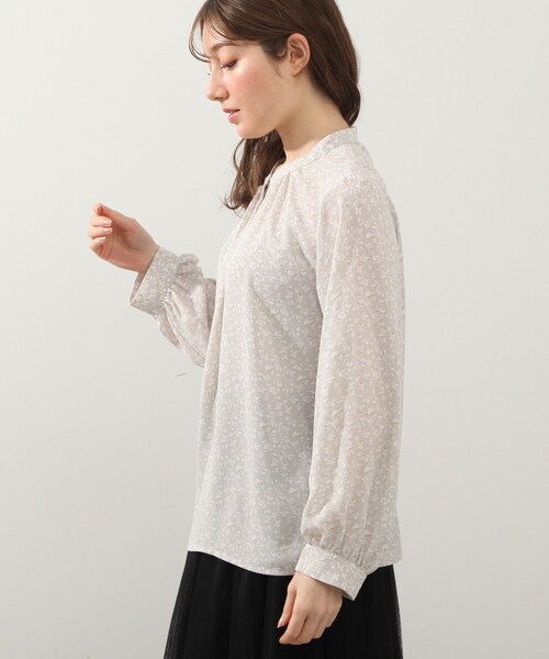 DRESKIP（ドレスキップ）の「◆衿タックギャザ－ブラウス（シャツ/ブラウス・レディース・ベージュ系その他3/ブラック系/グレー系/ライトイエロー系1・02/03/04）」の6枚目の写真