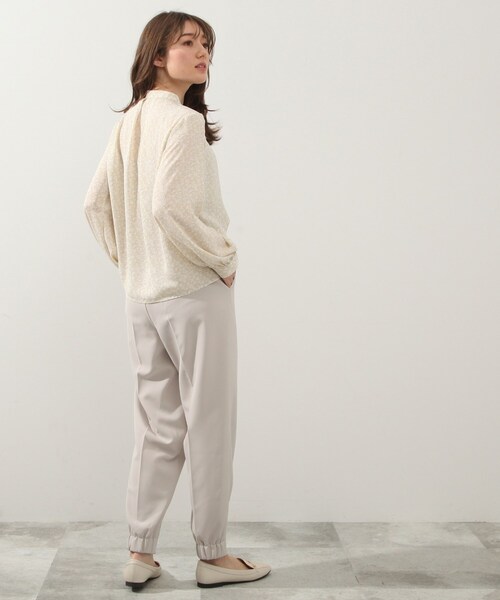 DRESKIP（ドレスキップ）の「◆衿タックギャザ－ブラウス（シャツ/ブラウス・レディース・ベージュ系その他3/ブラック系/グレー系/ライトイエロー系1・02/03/04）」の15枚目の写真