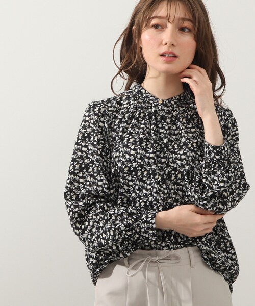 DRESKIP（ドレスキップ）の「◆衿タックギャザ－ブラウス（シャツ/ブラウス・レディース・ベージュ系その他3/ブラック系/グレー系/ライトイエロー系1・02/03/04）」の17枚目の写真