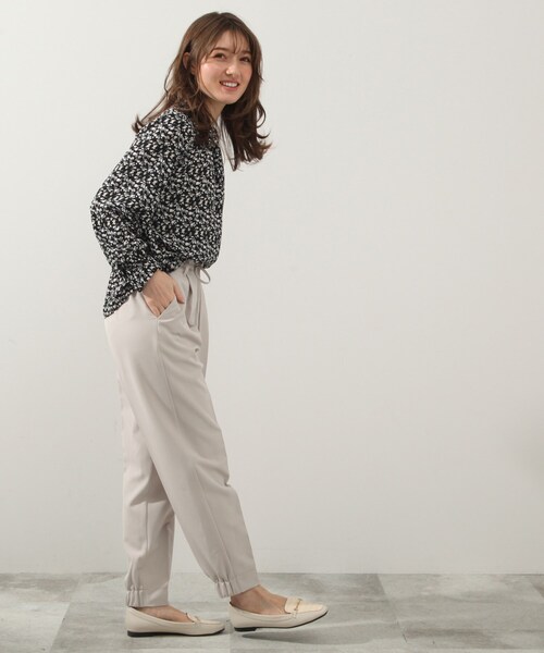 DRESKIP（ドレスキップ）の「◆衿タックギャザ－ブラウス（シャツ/ブラウス・レディース・ベージュ系その他3/ブラック系/グレー系/ライトイエロー系1・02/03/04）」の20枚目の写真