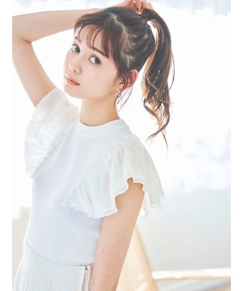 dazzlin（ダズリン）の「ダブルシアーフリルニットットップス（ニット/セーター・レディース・オフホワイト/グレー/グリーン/ブラック・FREE）」の5枚目の写真