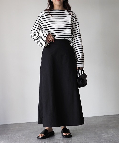 Riberry（リベリー）の「ナイロントラペーズスカート（スカート・レディース・ブラック/グリーン/モカ/アイボリー・MEDIUM）」の10枚目の写真