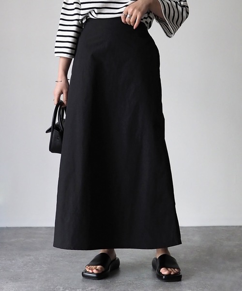 Riberry（リベリー）の「ナイロントラペーズスカート（スカート・レディース・ブラック/グリーン/モカ/アイボリー・MEDIUM）」の13枚目の写真