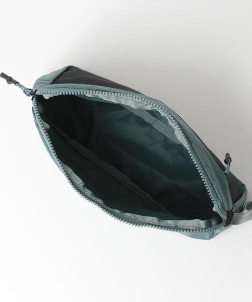 THE NORTH FACE（ザノースフェイス）の「【WEB限定】＜THE NORTH FACE＞ グラム ポーチ M（クラッチバッグ・レディース・ブラック/オリーブ・FREE）」の5枚目の写真